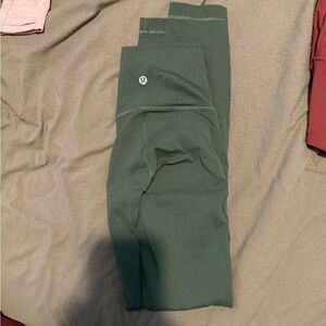 Lululemon 25in size 4 wonder train leggings